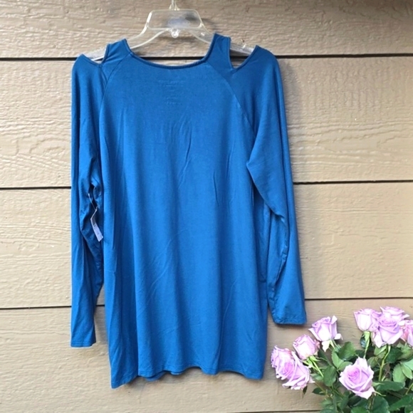 Torrid Super Soft Cut Out Knit Long Sleeve Tee 2X And WT New Blue - Picture 8 of 10